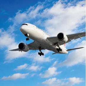 Avión